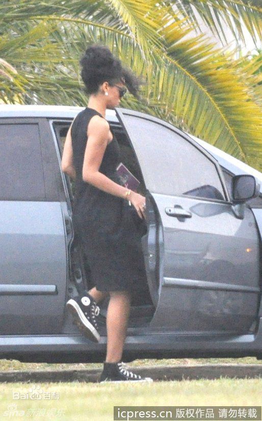 最全罗比恩·蕾哈娜·芬缇(Robyn Rihanna Fenty)蕾哈娜精彩图册