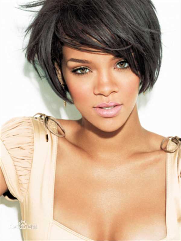 最新罗比恩·蕾哈娜·芬缇(Robyn Rihanna Fenty)精彩图册3