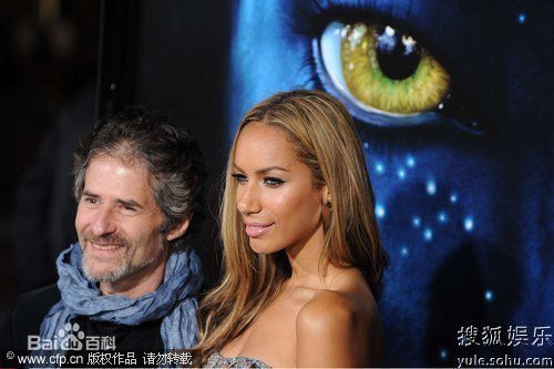 最新罗比恩·蕾哈娜·芬缇(Robyn Rihanna Fenty)蕾哈娜精彩图册