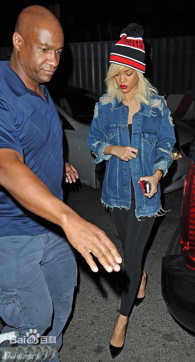 最新罗比恩·蕾哈娜·芬缇(Robyn Rihanna Fenty)蕾哈娜精彩图册