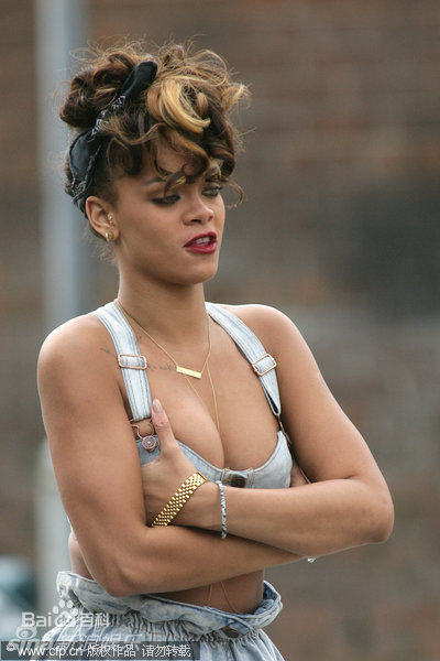 最新罗比恩·蕾哈娜·芬缇(Robyn Rihanna Fenty)蕾哈娜精彩图册