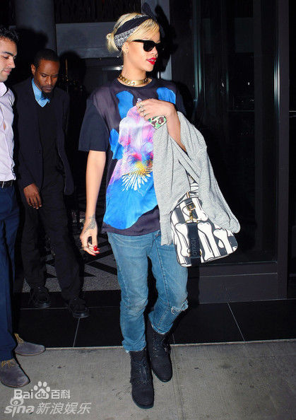 高清罗比恩·蕾哈娜·芬缇(Robyn Rihanna Fenty)蕾哈娜精彩图册