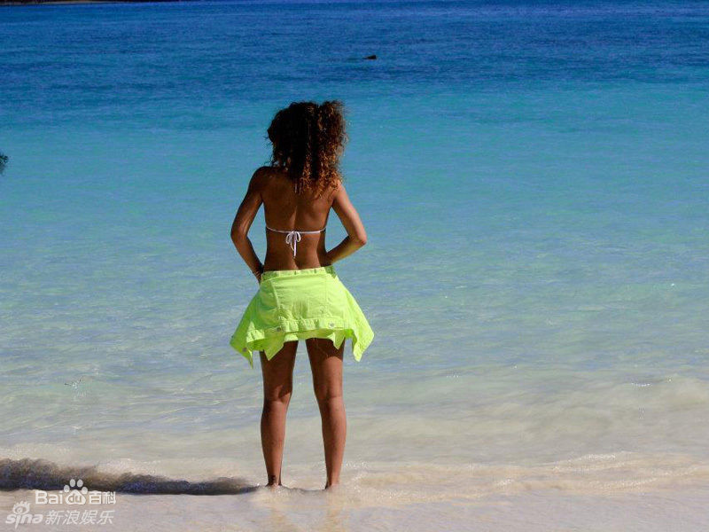 罗比恩·蕾哈娜·芬缇(Robyn Rihanna Fenty)蕾哈娜精彩图册