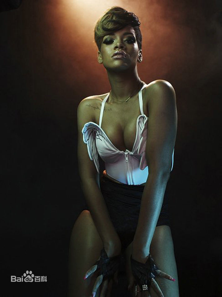 罗比恩·蕾哈娜·芬缇(Robyn Rihanna Fenty)蕾哈娜精彩图册