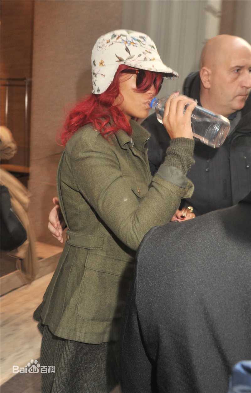 罗比恩·蕾哈娜·芬缇(Robyn Rihanna Fenty)精彩图册2