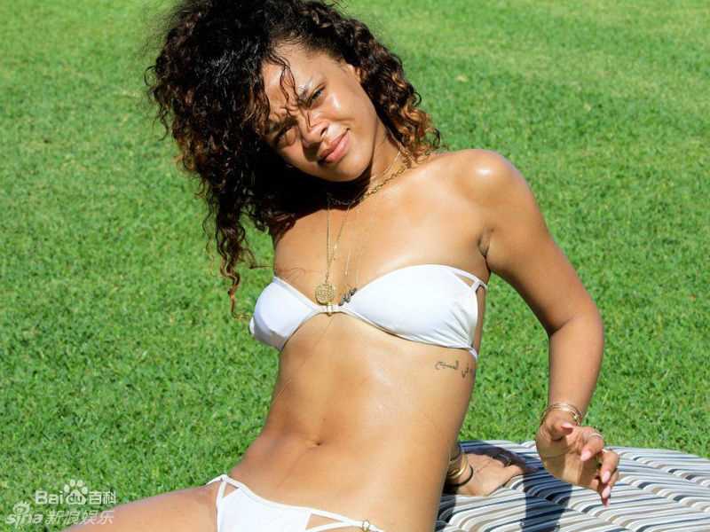 高清罗比恩·蕾哈娜·芬缇(Robyn Rihanna Fenty)蕾哈娜精彩图册