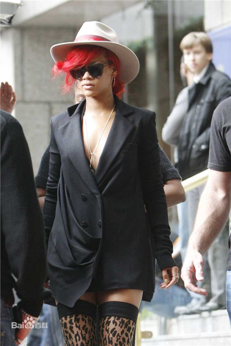 最全罗比恩·蕾哈娜·芬缇(Robyn Rihanna Fenty)精彩图册1