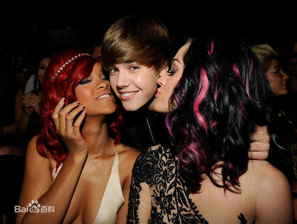 精选罗比恩·蕾哈娜·芬缇(Robyn Rihanna Fenty)蕾哈娜精彩图册