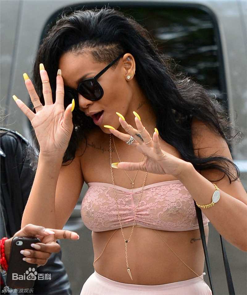 最优质罗比恩·蕾哈娜·芬缇(Robyn Rihanna Fenty)蕾哈娜精彩图册