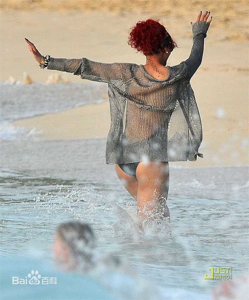 精选罗比恩·蕾哈娜·芬缇(Robyn Rihanna Fenty)蕾哈娜精彩图册