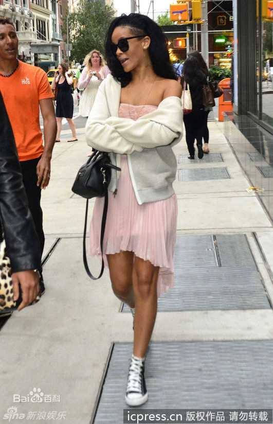 精选罗比恩·蕾哈娜·芬缇(Robyn Rihanna Fenty)蕾哈娜精彩图册