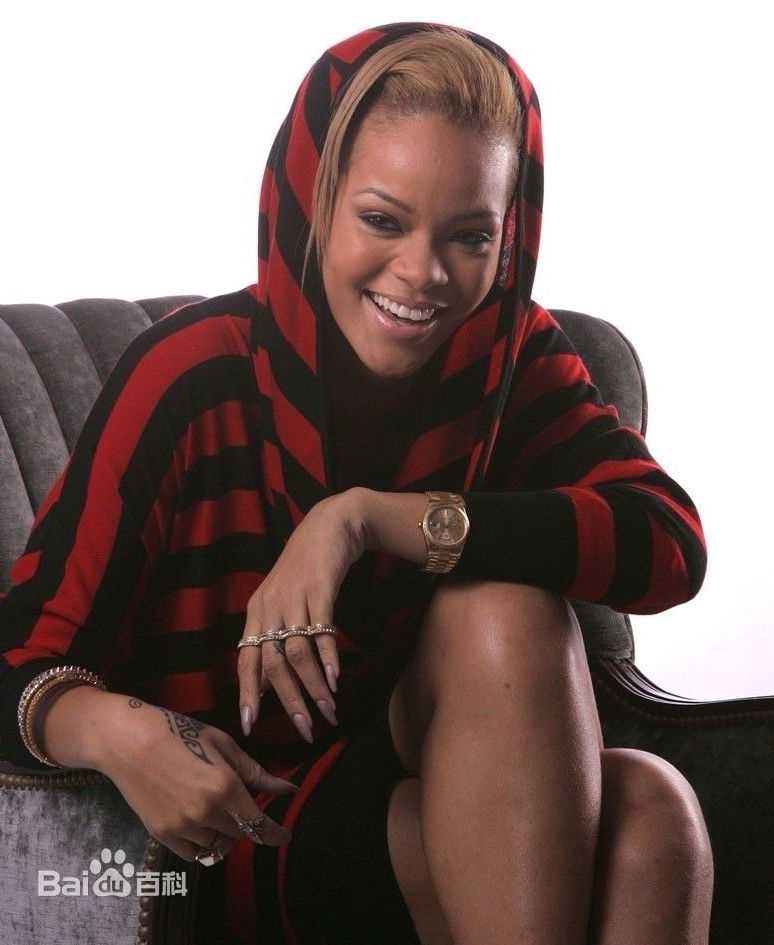 最优质罗比恩·蕾哈娜·芬缇(Robyn Rihanna Fenty)精彩图册1