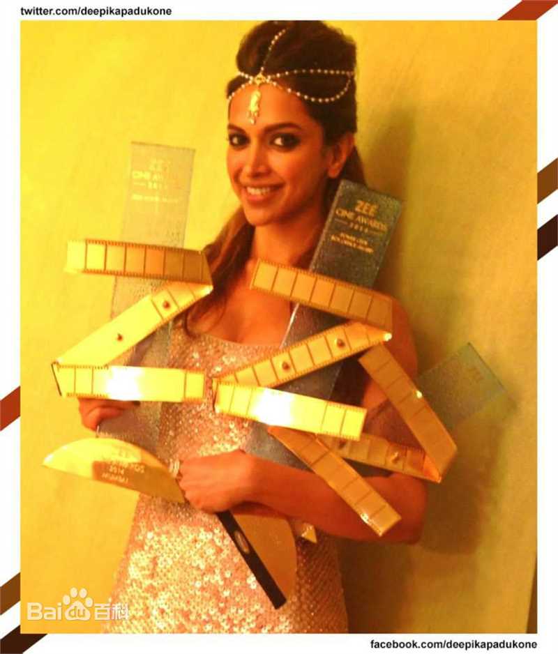 迪皮卡·帕度柯妮(Deepika Padukone)获奖素颜照壁纸