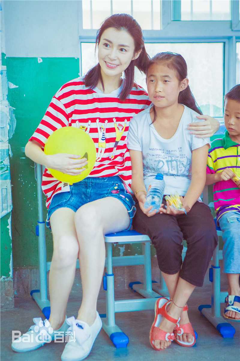 卢杉(Amber) 公益壁纸壁纸