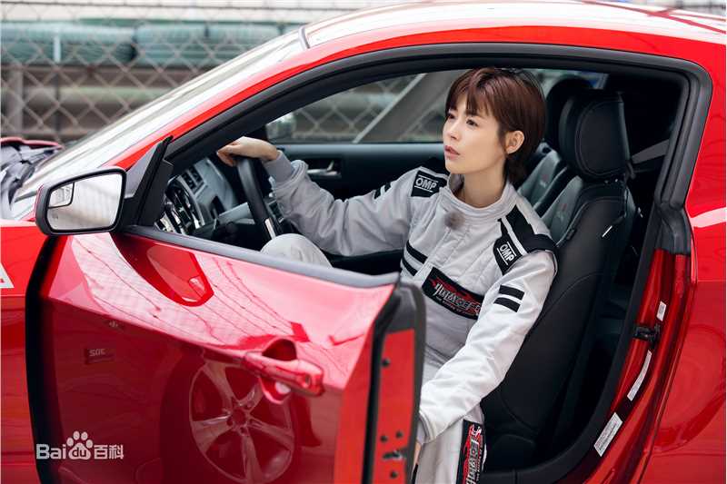 卢杉(Amber)综艺节目素颜照相册