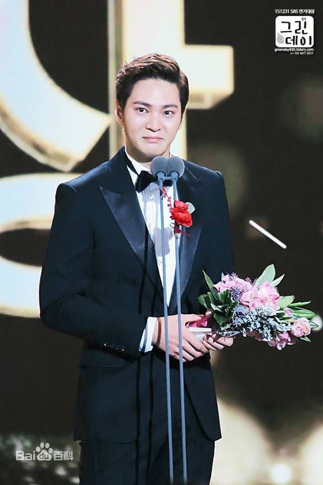 周元(Joo Won )2015演技大赏性感图片壁纸