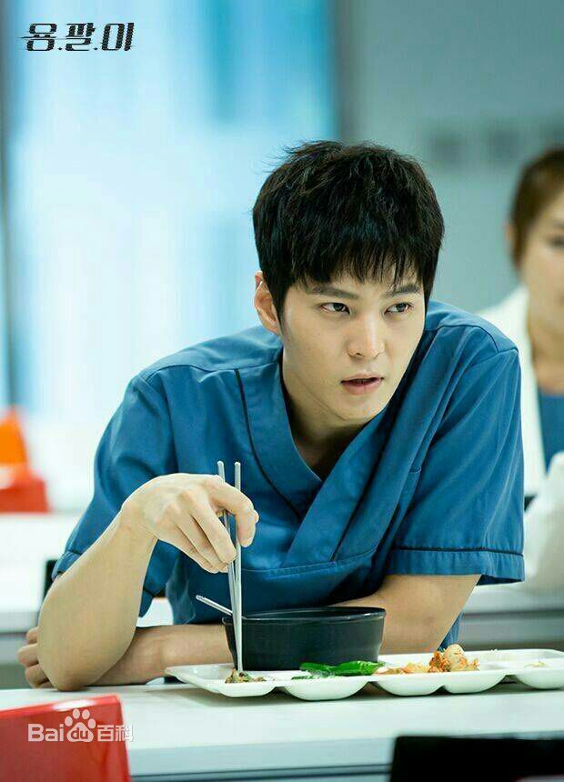 周元(Joo Won )龙八夷素颜照相册