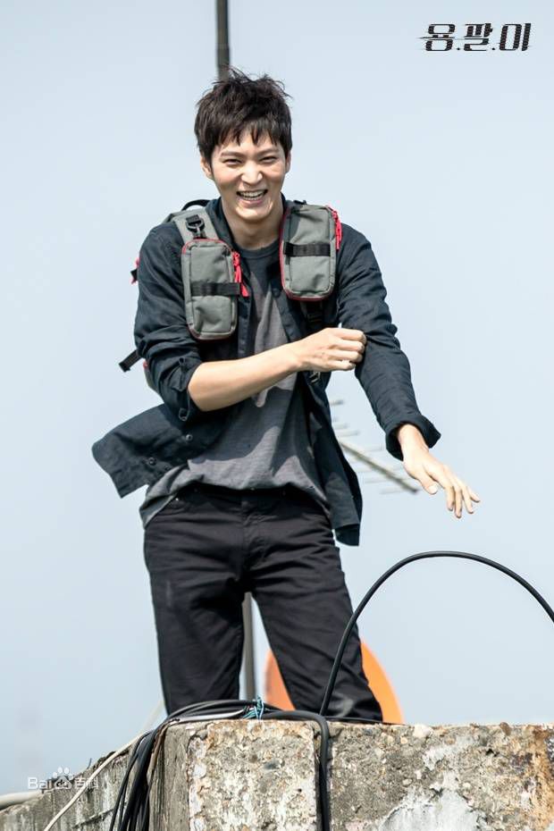 周元(Joo Won )龙八夷素颜照相册