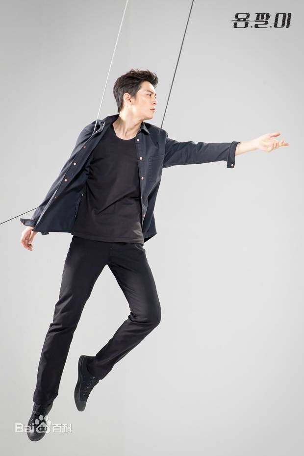 周元(Joo Won )龙八夷素颜照相册