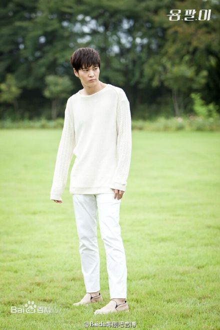 周元(Joo Won )龙八夷素颜照相册