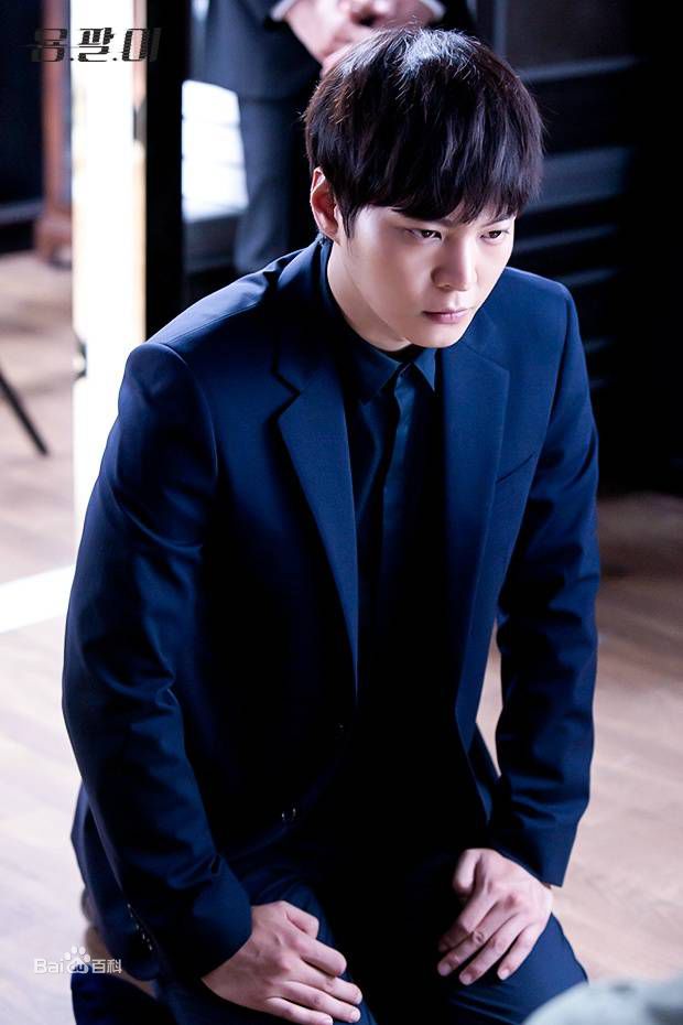 周元(Joo Won )龙八夷素颜照相册