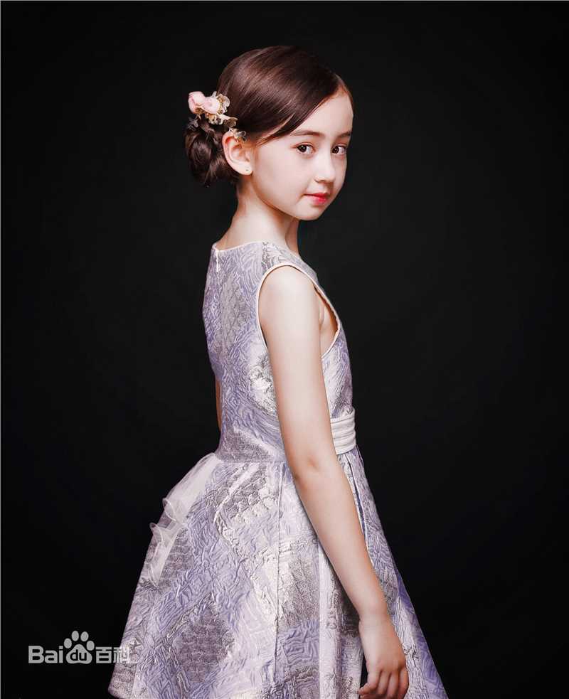 最优质蔡书雅(Sophia)生活照