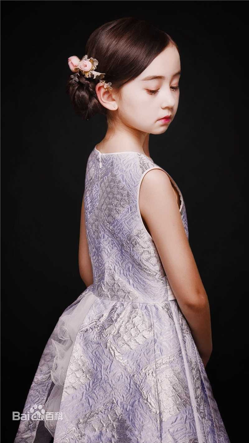 最优质蔡书雅(Sophia)生活照