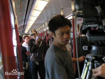 古宇工作照壁纸壁纸