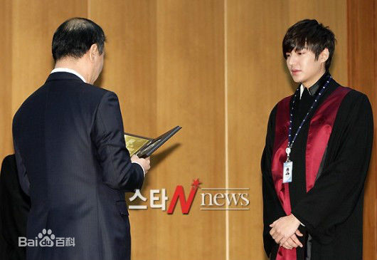 李敏镐（hào）(Lee MinHo、イ ミンホ)荣誉检察官素颜照相册