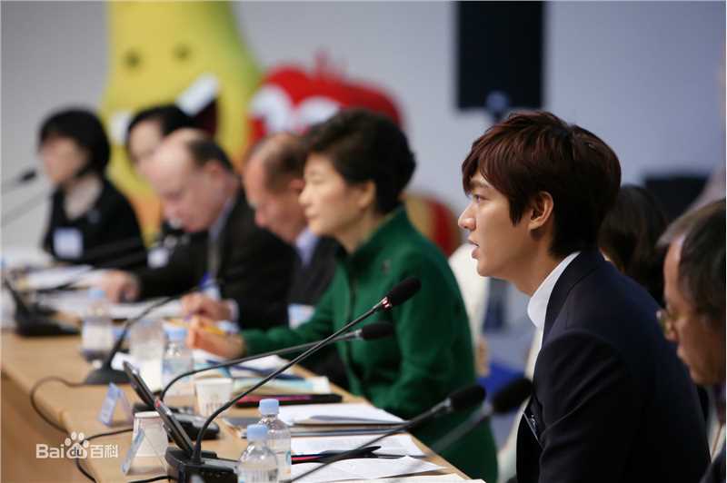 李敏镐（hào）(Lee MinHo、イ ミンホ)荣誉检察官素颜照相册