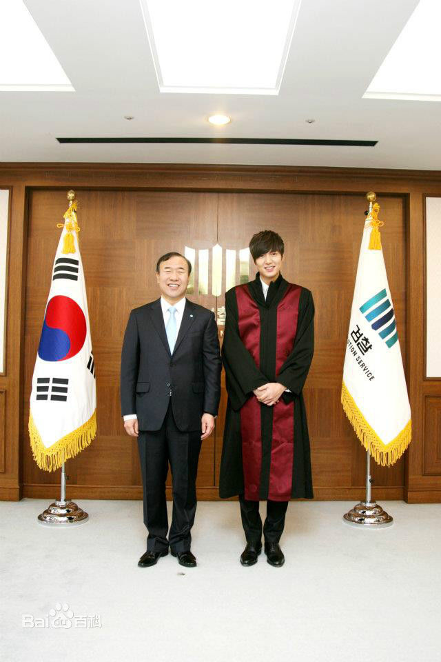 李敏镐（hào）(Lee MinHo、イ ミンホ)荣誉检察官素颜照相册