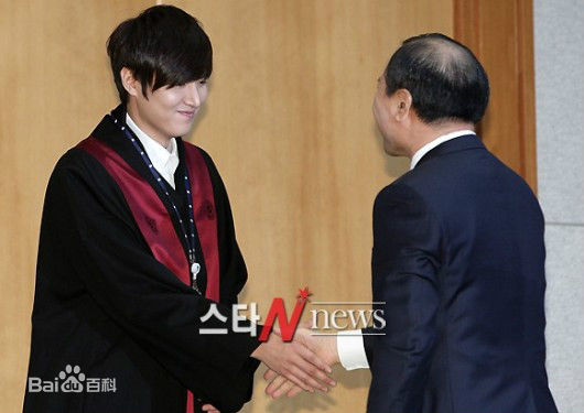 李敏镐（hào）(Lee MinHo、イ ミンホ)荣誉检察官素颜照相册