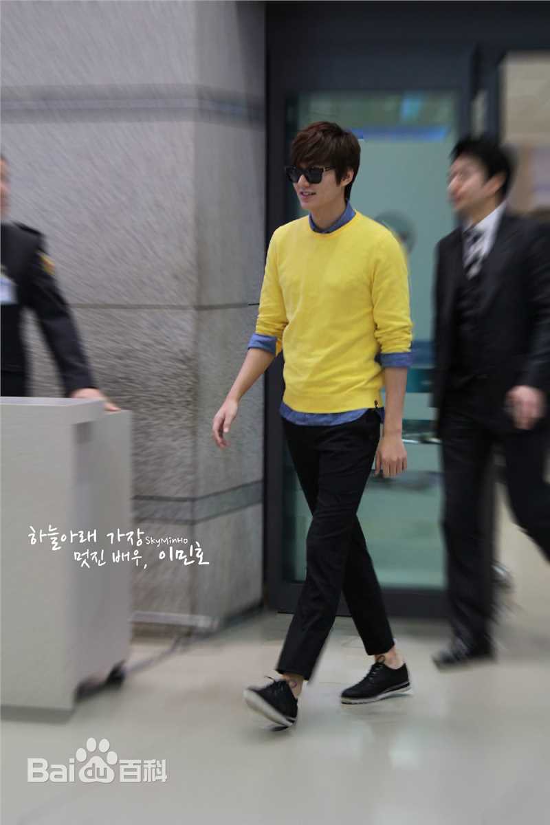 李敏镐（hào）(Lee MinHo、イ ミンホ)行走的画报图册