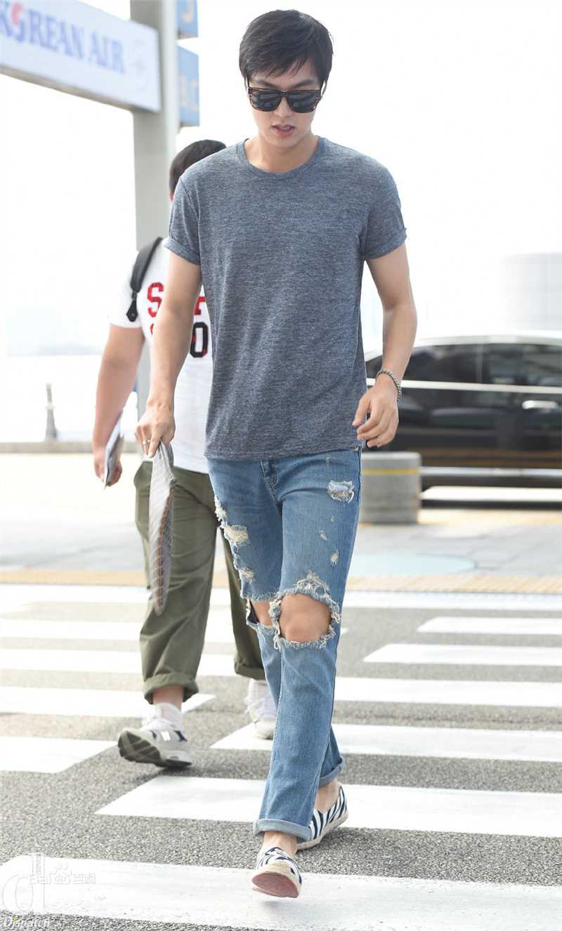 李敏镐（hào）(Lee MinHo、イ ミンホ)行走的画报图册