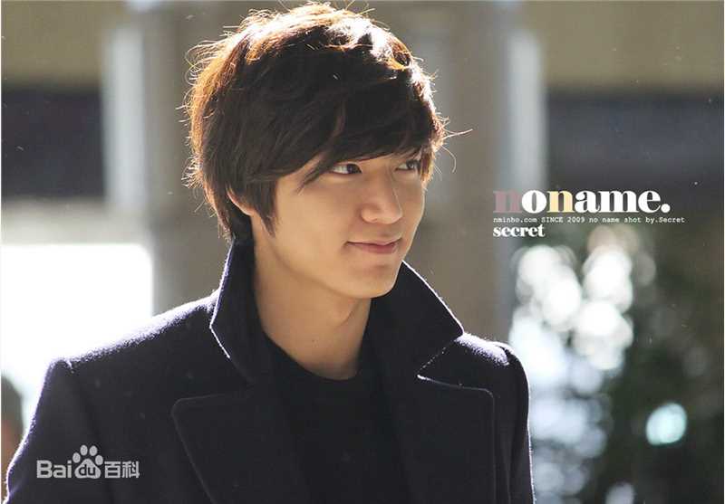 李敏镐（hào）(Lee MinHo、イ ミンホ)行走的画报图册