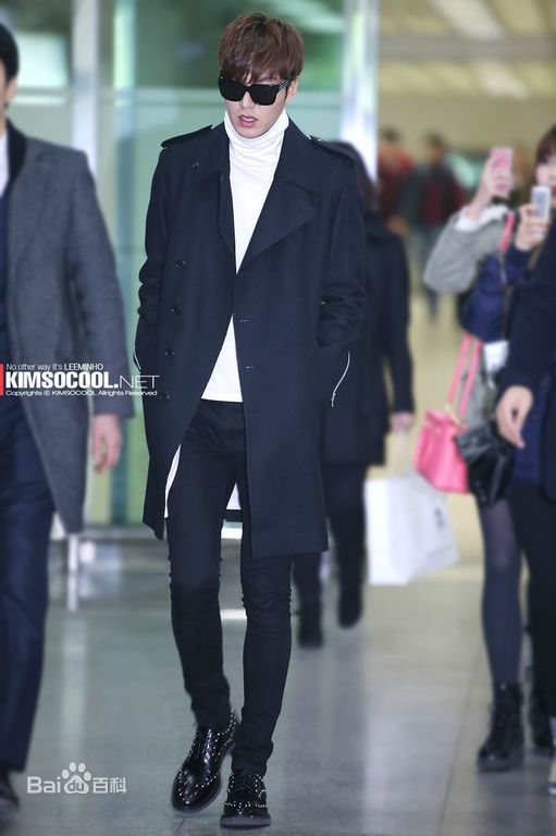 李敏镐（hào）(Lee MinHo、イ ミンホ)行走的画报图册