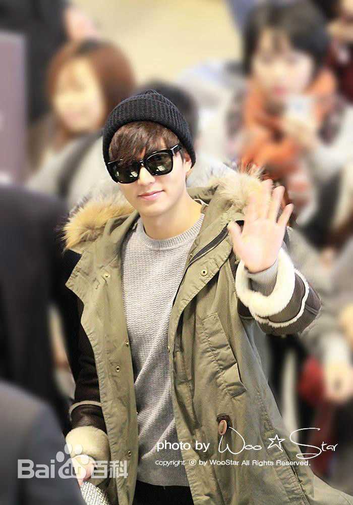 李敏镐（hào）(Lee MinHo、イ ミンホ)行走的画报图册