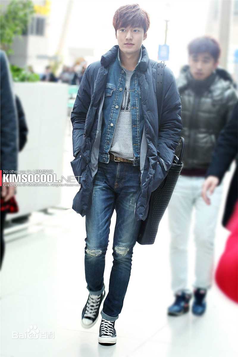 李敏镐（hào）(Lee MinHo、イ ミンホ)行走的画报图册