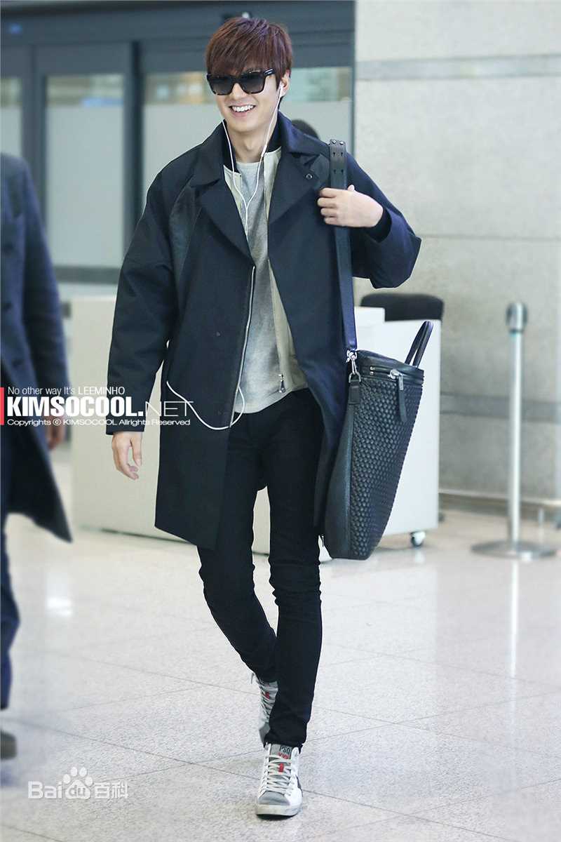 李敏镐（hào）(Lee MinHo、イ ミンホ)行走的画报图册