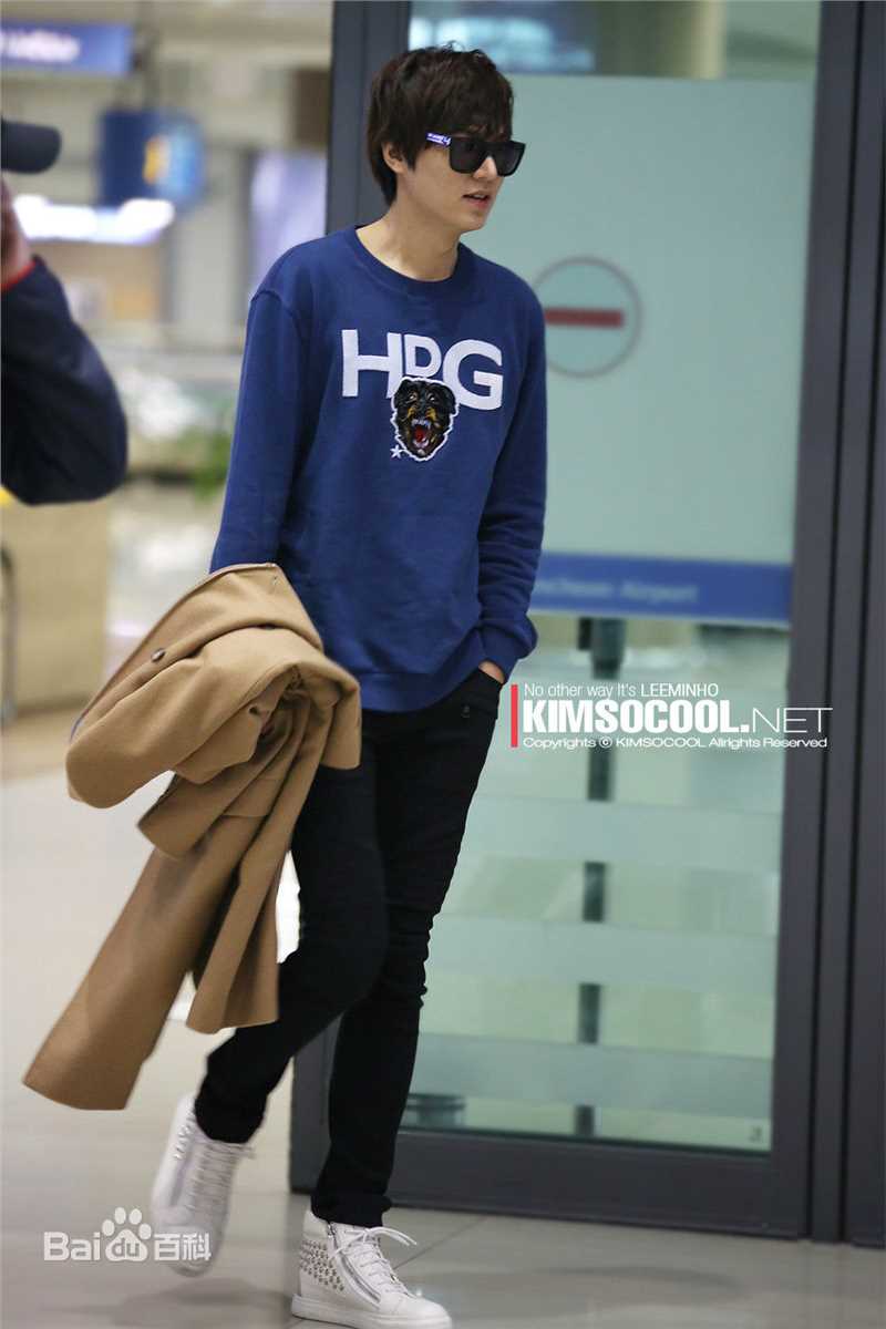 李敏镐（hào）(Lee MinHo、イ ミンホ)行走的画报图册