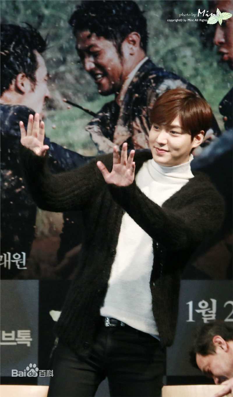 李敏镐（hào）(Lee MinHo、イ ミンホ)江南1970舞台问候素颜照相册