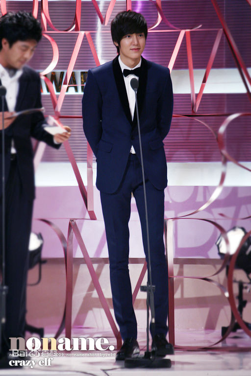 李敏镐（hào）(Lee MinHo、イ ミンホ)2010.12  MBC演技大赏壁纸壁纸