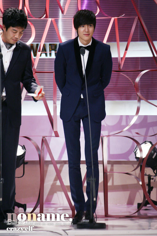 李敏镐（hào）(Lee MinHo、イ ミンホ)2010.12  MBC演技大赏壁纸壁纸