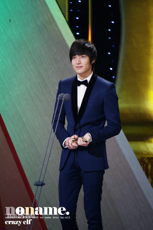 李敏镐（hào）(Lee MinHo、イ ミンホ)2010.12  MBC演技大赏壁纸壁纸