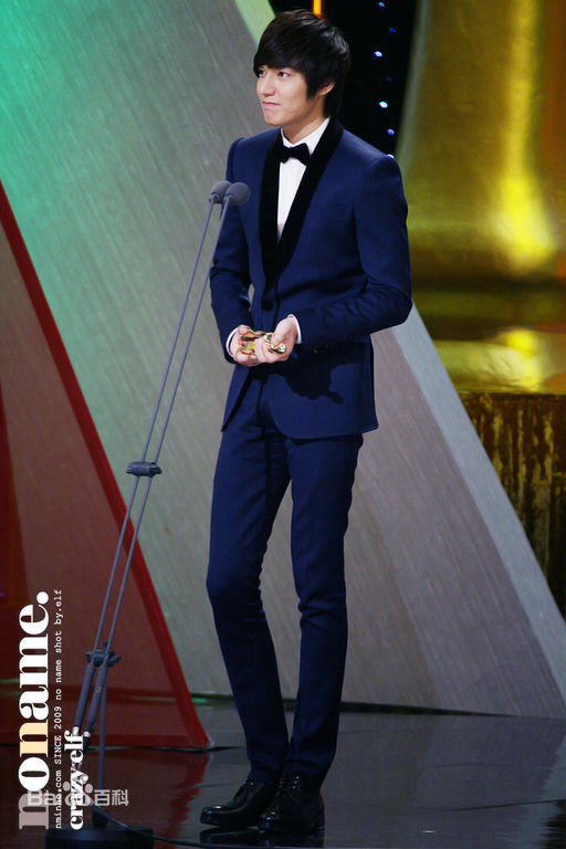 李敏镐（hào）(Lee MinHo、イ ミンホ)2010.12  MBC演技大赏壁纸壁纸