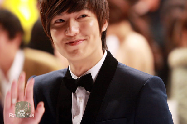 李敏镐（hào）(Lee MinHo、イ ミンホ)2010.12  MBC演技大赏壁纸壁纸