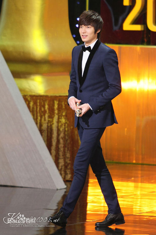 李敏镐（hào）(Lee MinHo、イ ミンホ)2010.12  MBC演技大赏壁纸壁纸