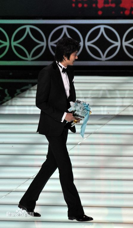 李敏镐（hào）(Lee MinHo、イ ミンホ)2009.12   KBS演技大赏图片图册