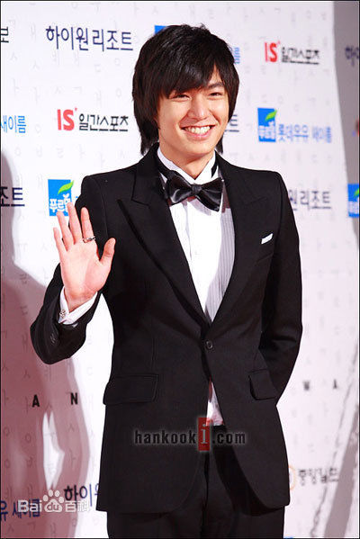 李敏镐（hào）(Lee MinHo、イ ミンホ)2009.2    第45届百想艺术大赏图册