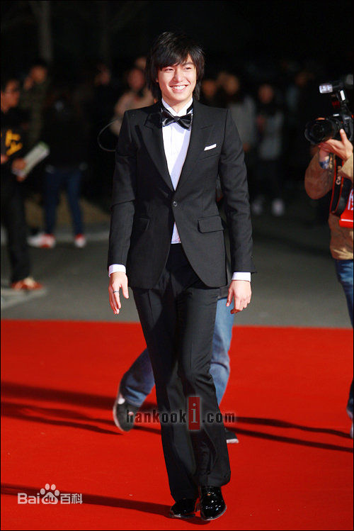 李敏镐（hào）(Lee MinHo、イ ミンホ)2009.2    第45届百想艺术大赏图册